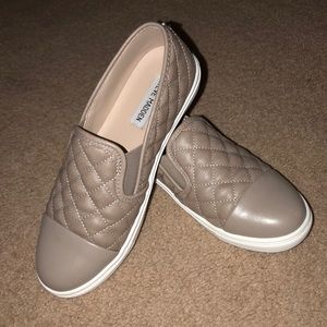 Steve Madden flats